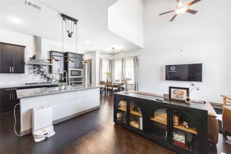 1614 Cherokee Rose Trail Garland TX 75042