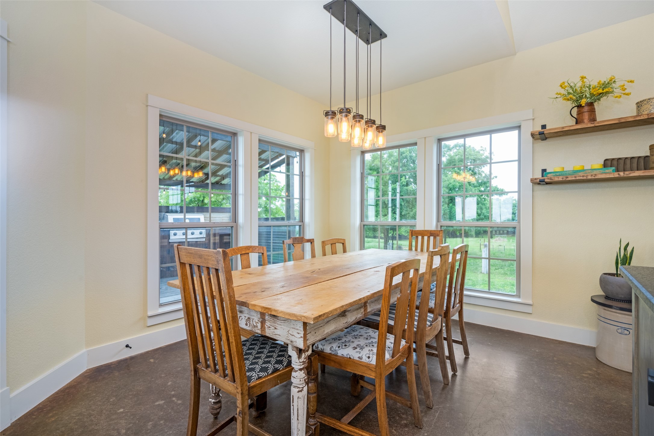 1458 Jim Harry Loop Sunset TX 76270