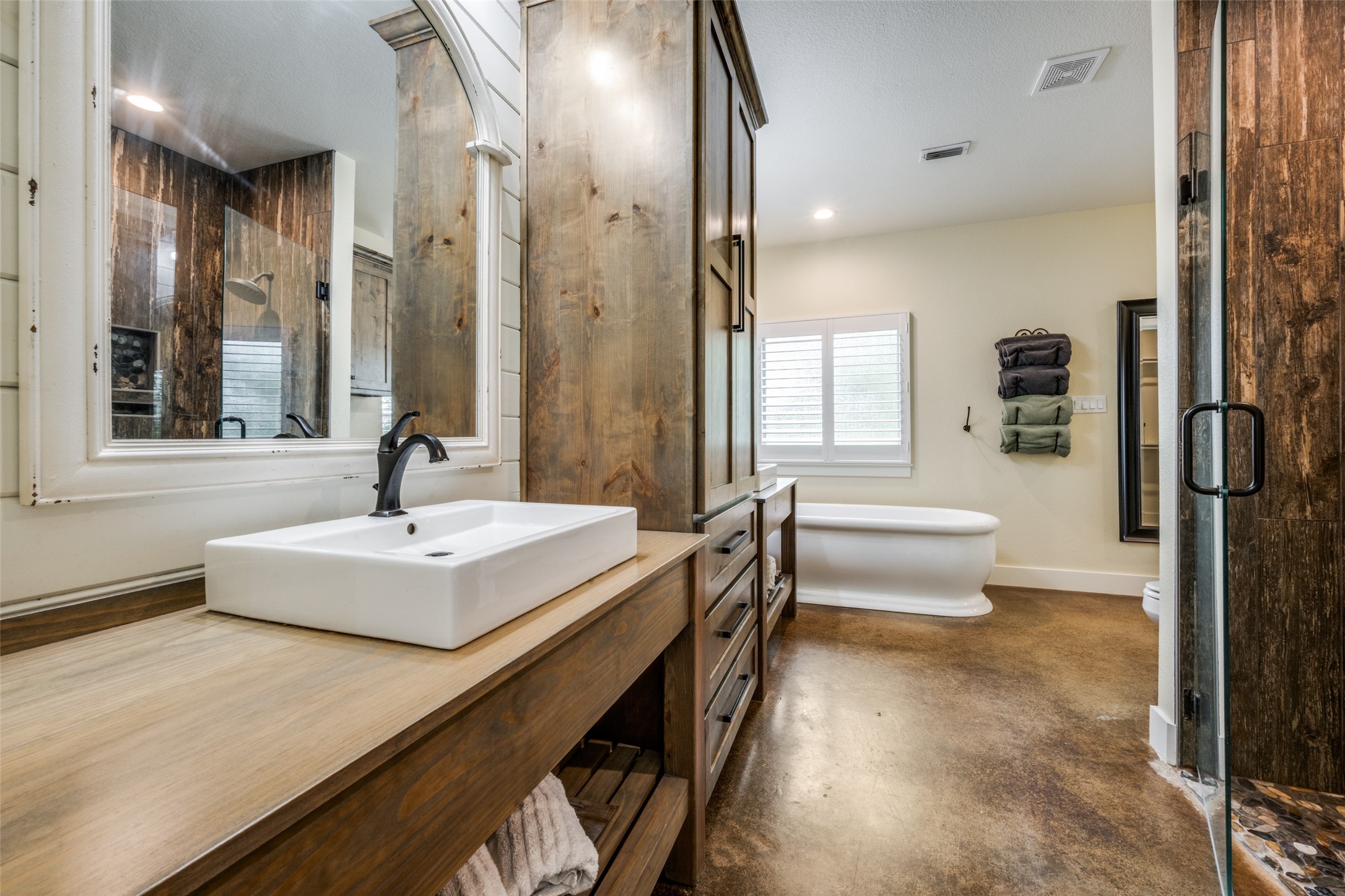 1458 Jim Harry Loop Sunset TX 76270