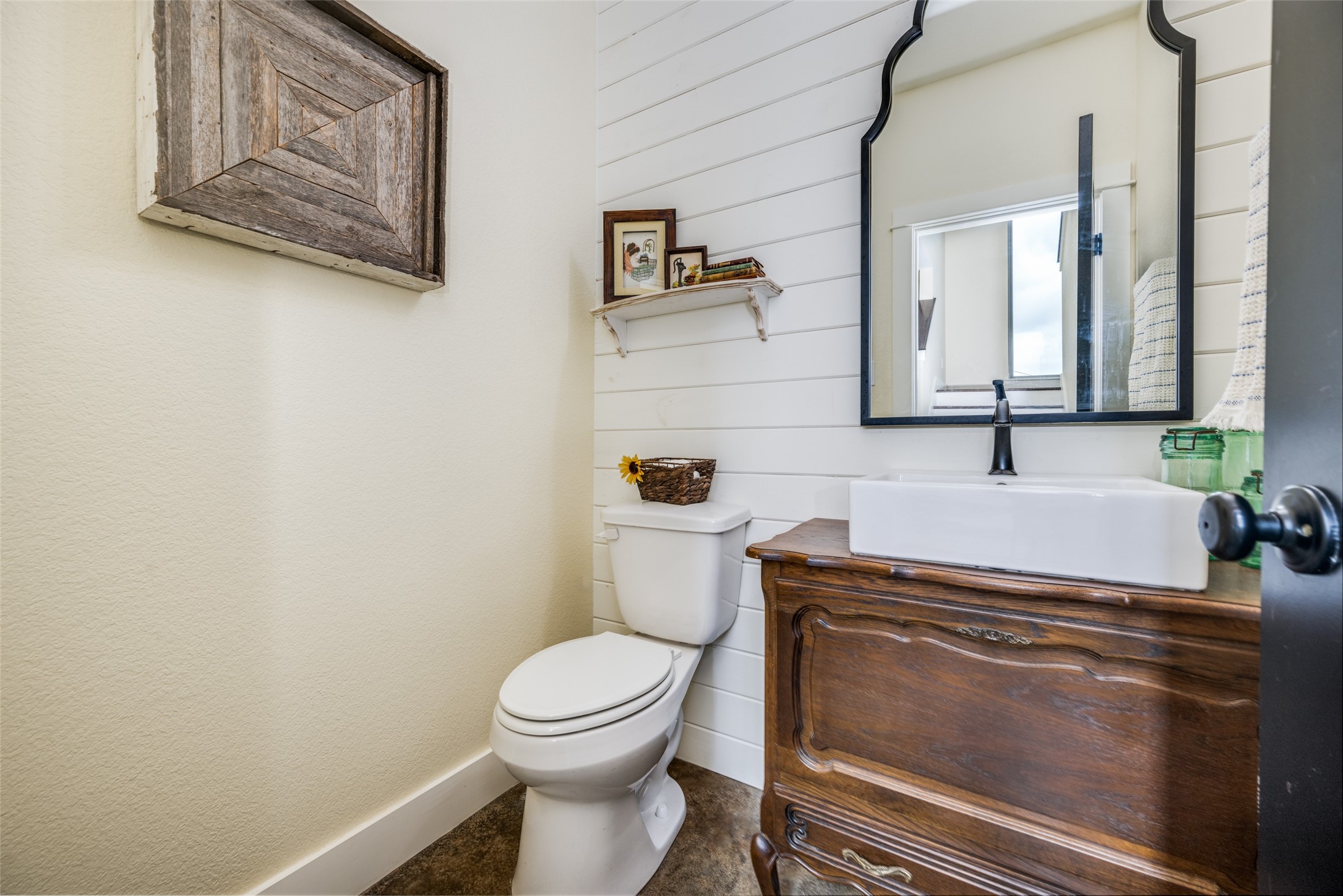 1458 Jim Harry Loop Sunset TX 76270