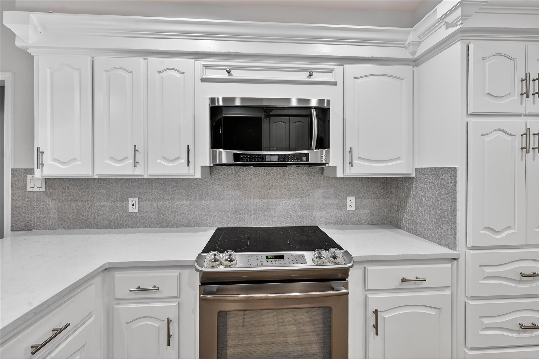 3713 Woodmont Court Bedford TX 76021