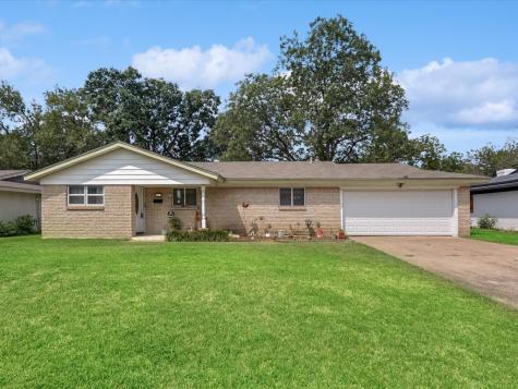 5417 Greenwood Way North Richland Hills TX 76180