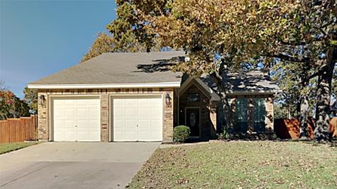 411 Cecil Lane Euless TX 76039