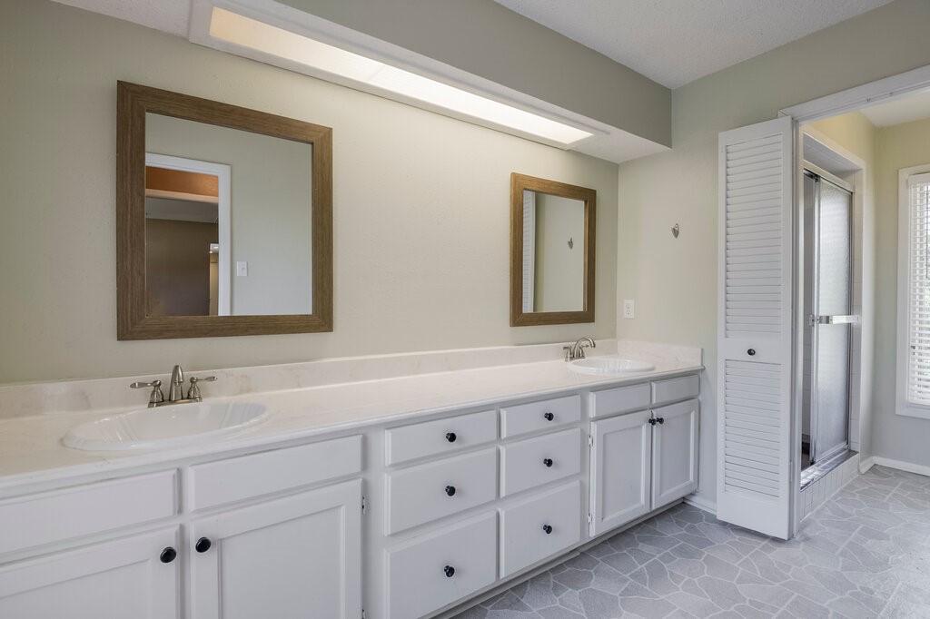 4708 Spring Creek Court Arlington TX 76017