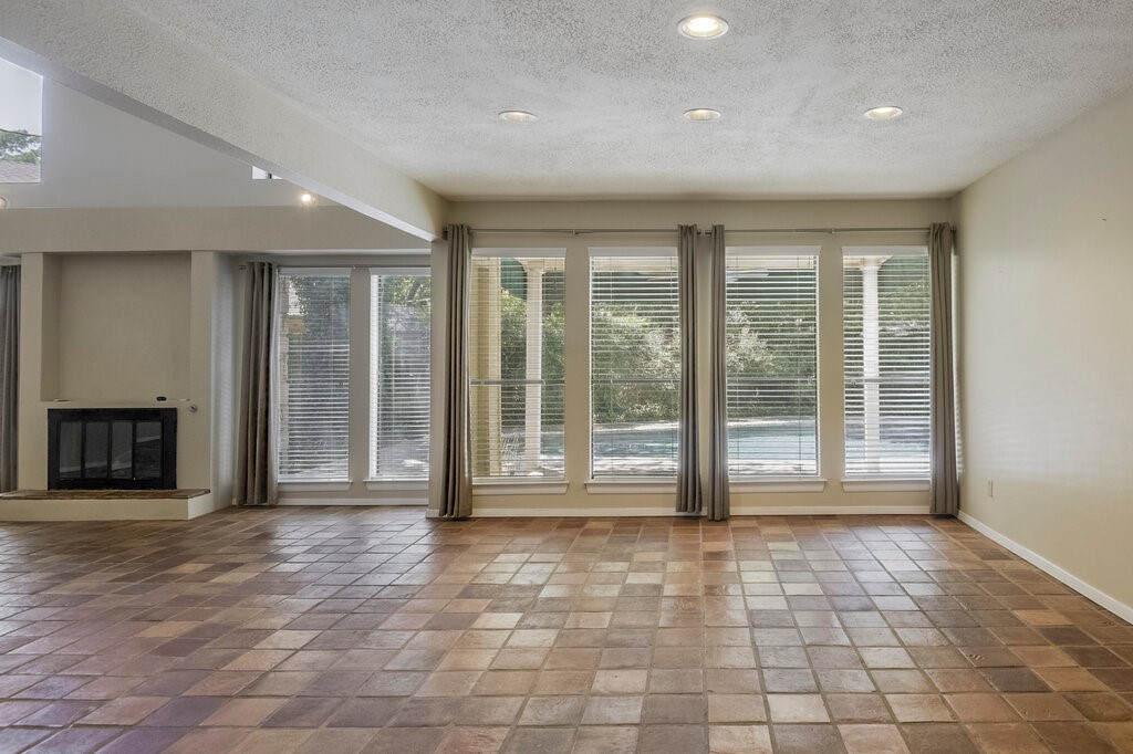 4708 Spring Creek Court Arlington TX 76017