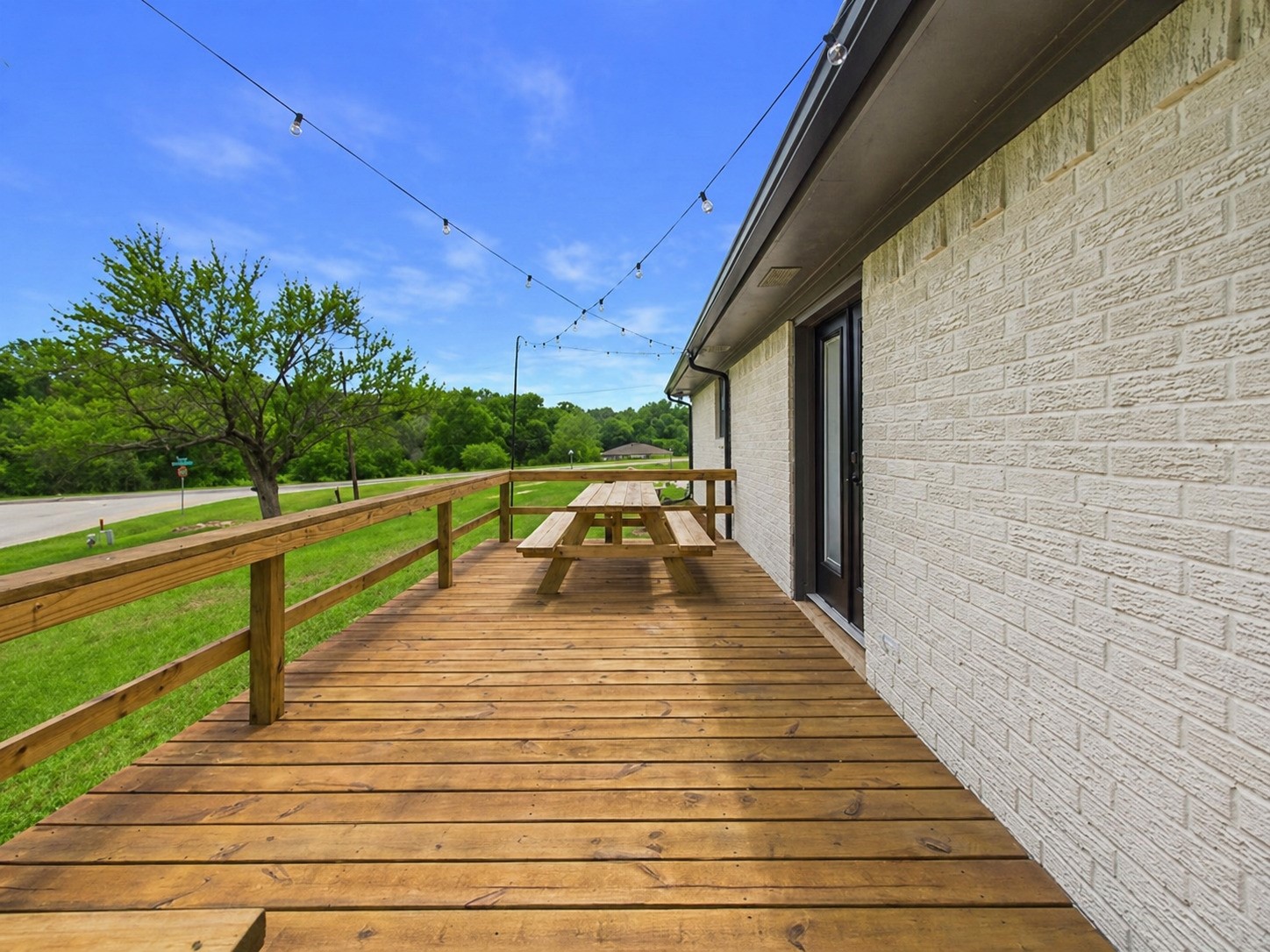 2001 Court Drive Palestine TX 75803