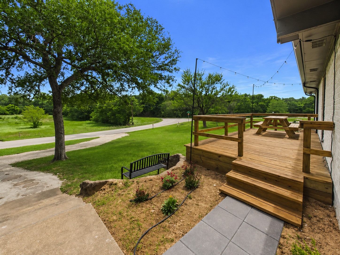 2001 Court Drive Palestine TX 75803