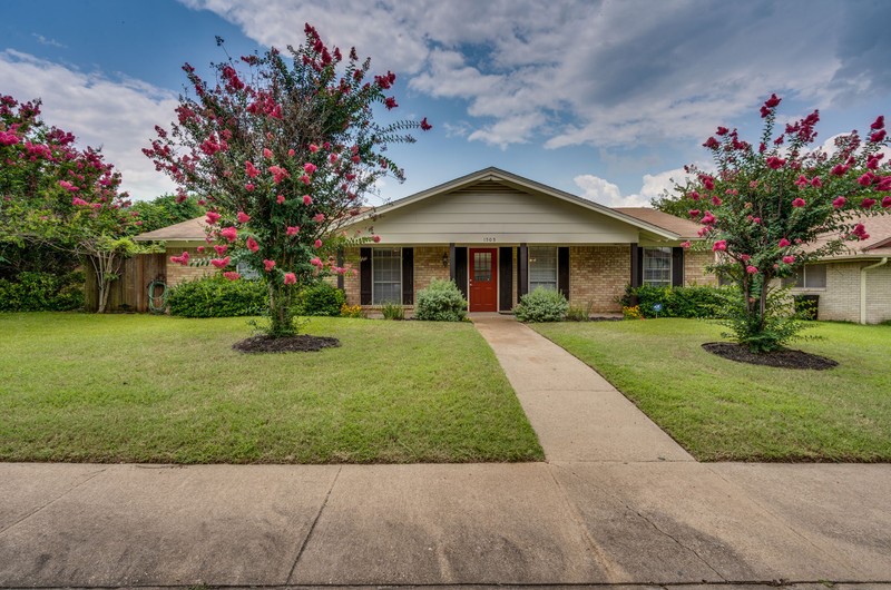 1505 Meadow Court Midlothian TX 76065