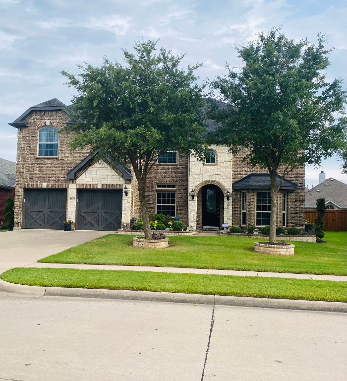 2947 Montalbo Grand Prairie TX 75054