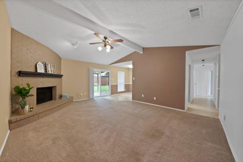 2609 N Capistrano Court Arlington TX 76015