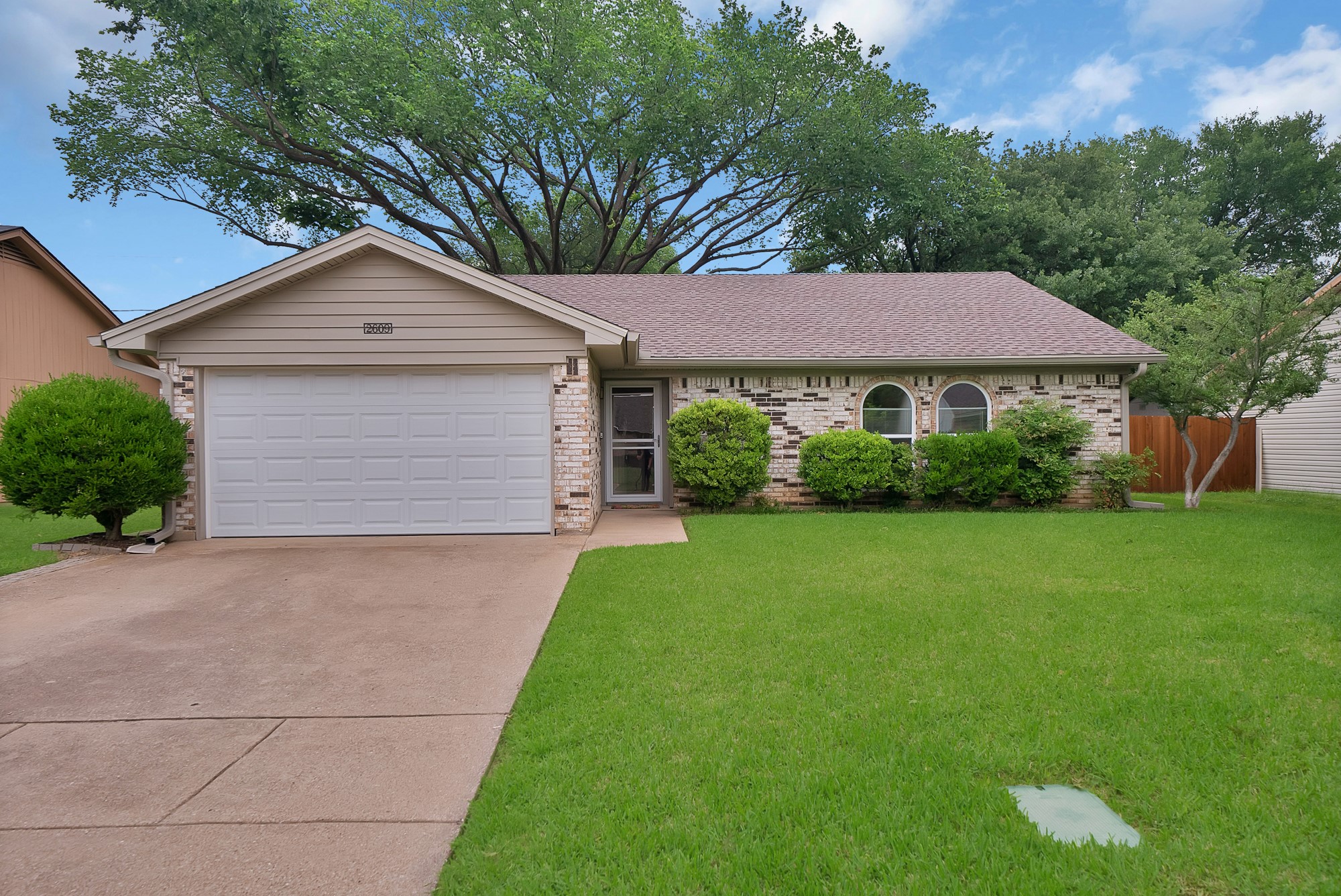 2609 N Capistrano Court Arlington TX 76015