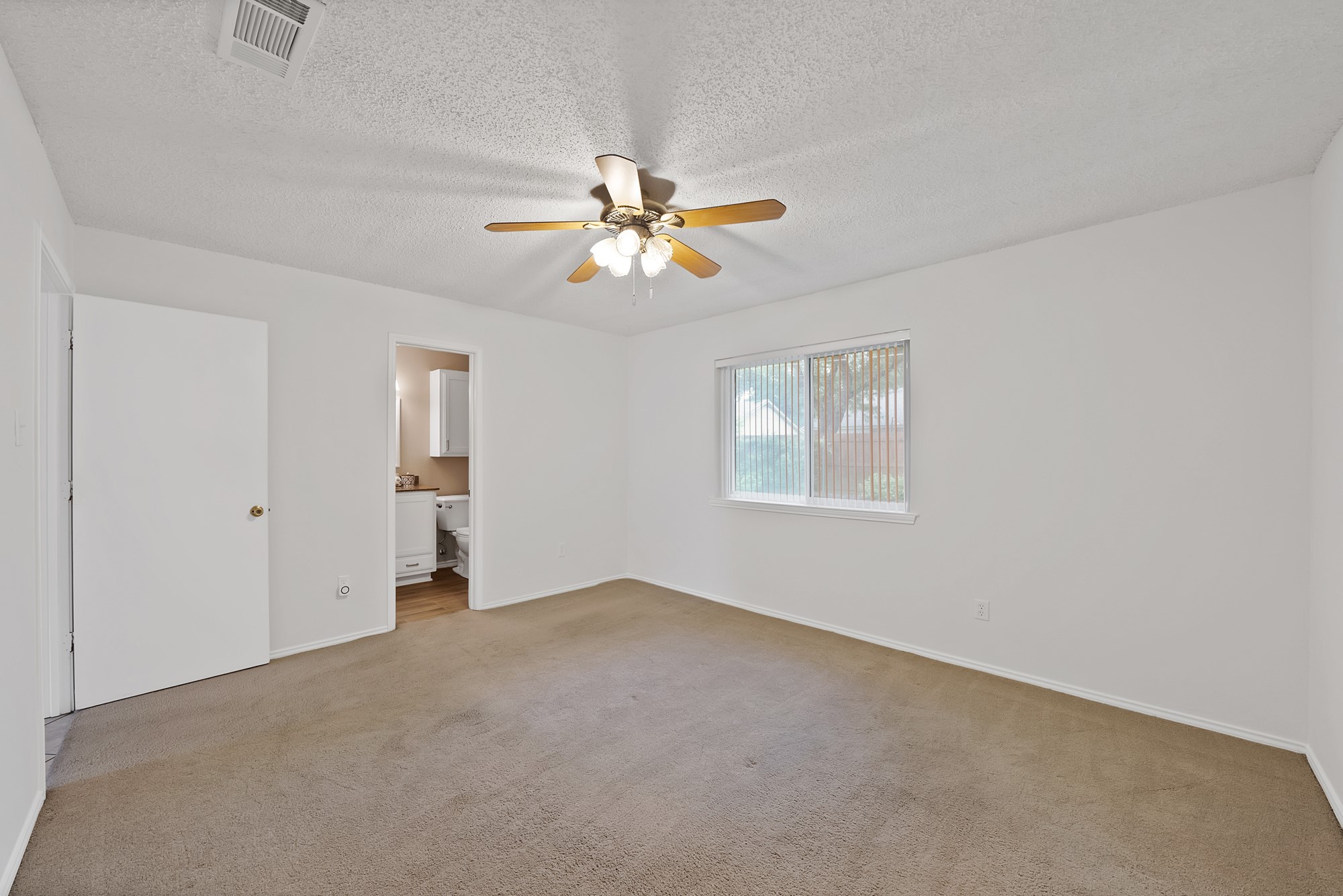 2609 N Capistrano Court Arlington TX 76015