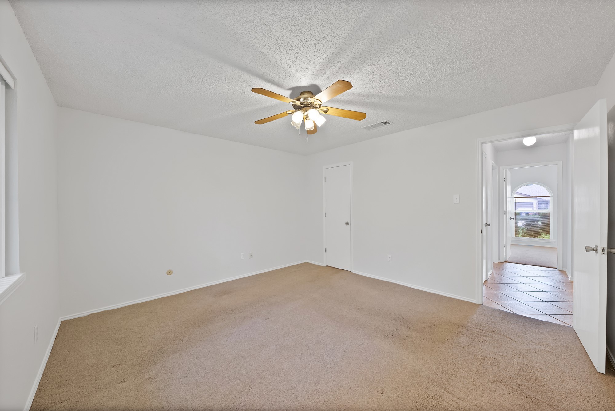 2609 N Capistrano Court Arlington TX 76015