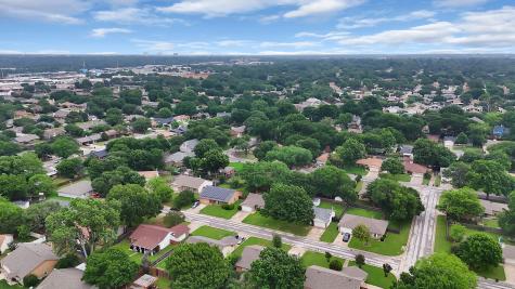 2609 N Capistrano Court Arlington TX 76015