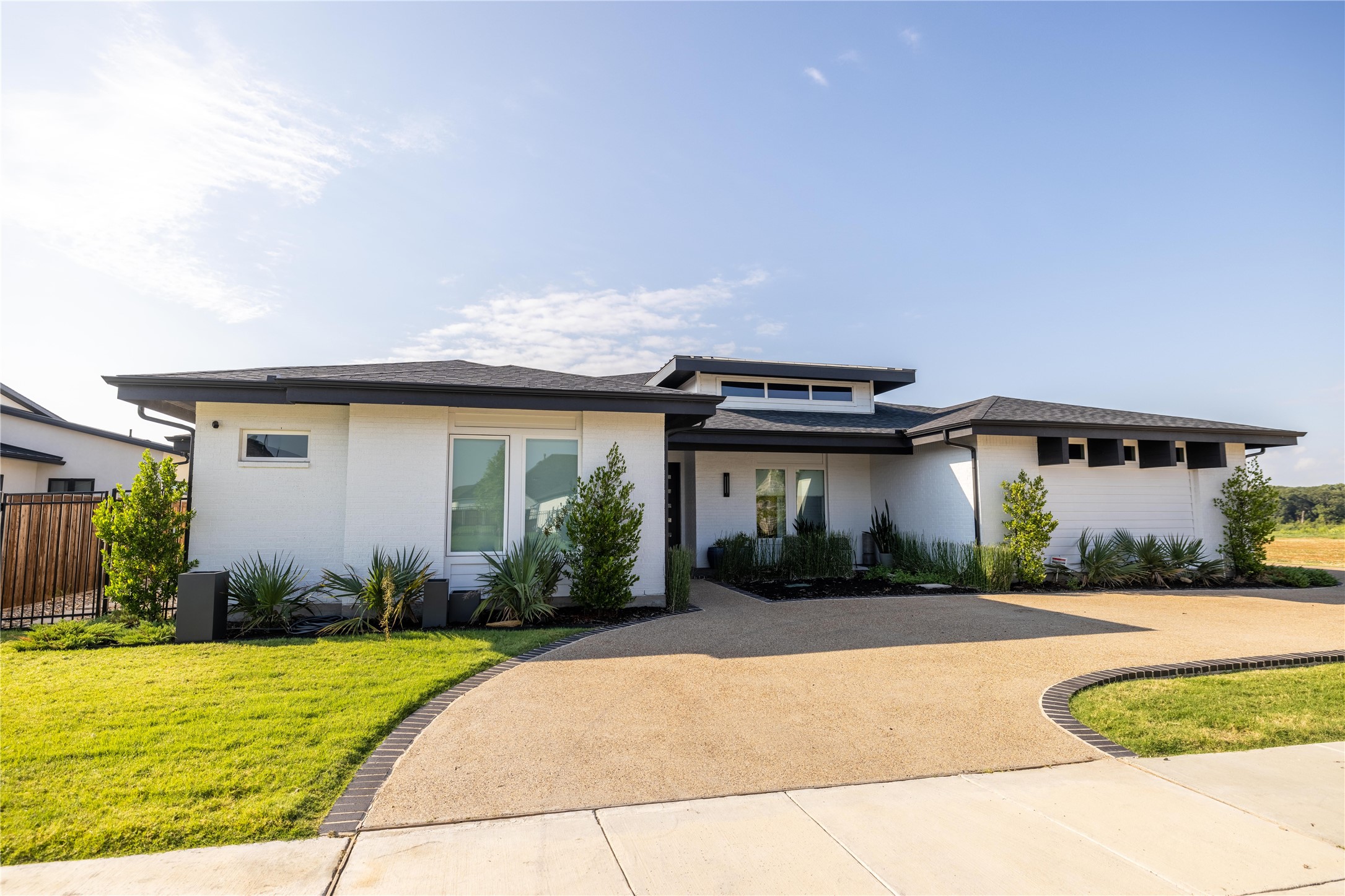 1418 Isle Cove Drive Arlington TX 76005