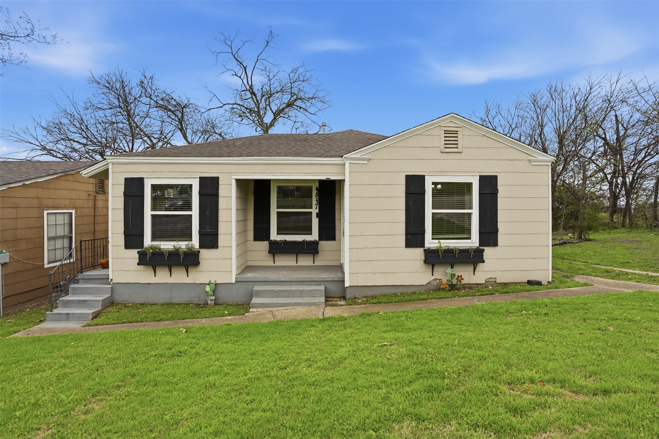 4867 Lawther Drive River Oaks TX 76114