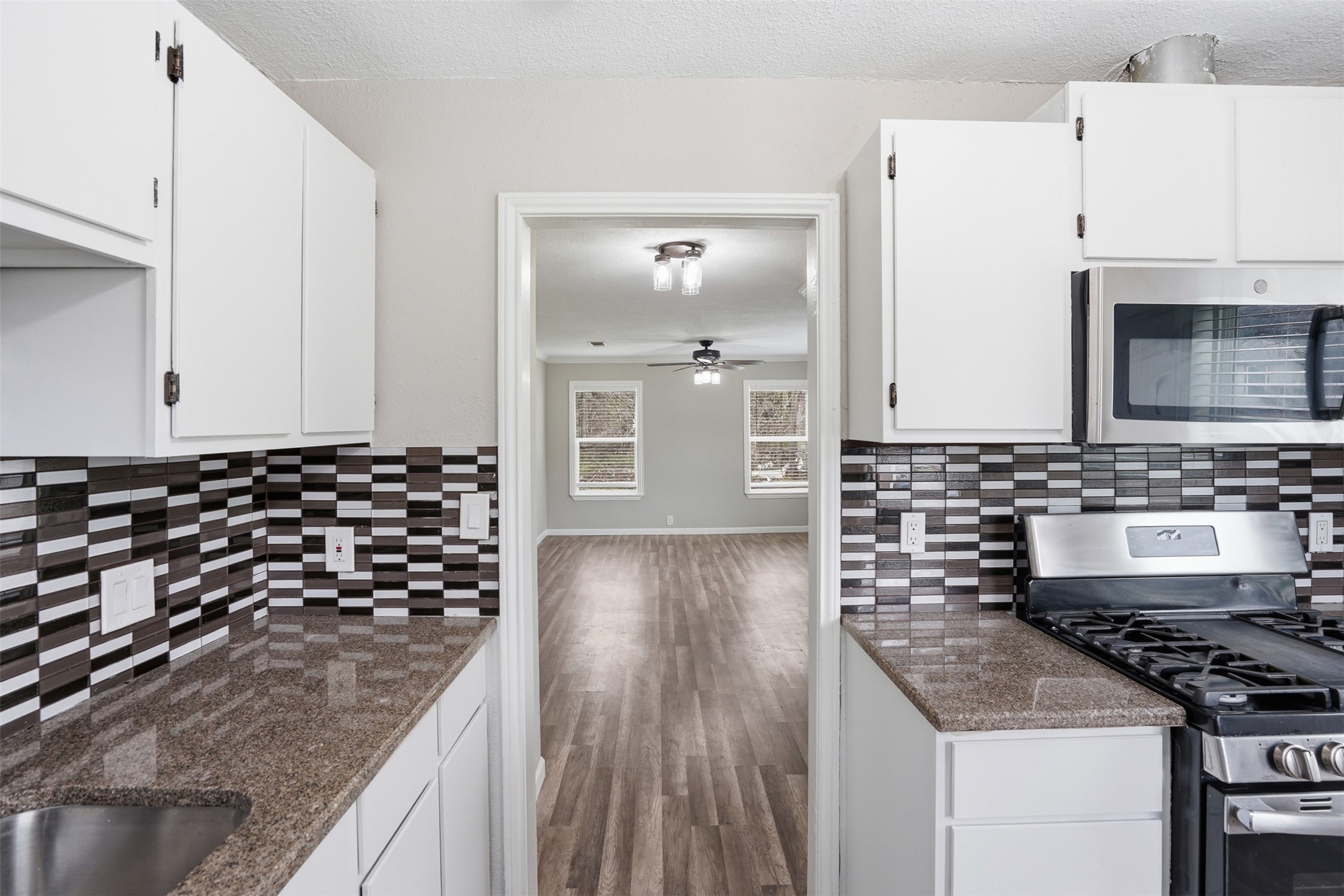4867 Lawther Drive River Oaks TX 76114