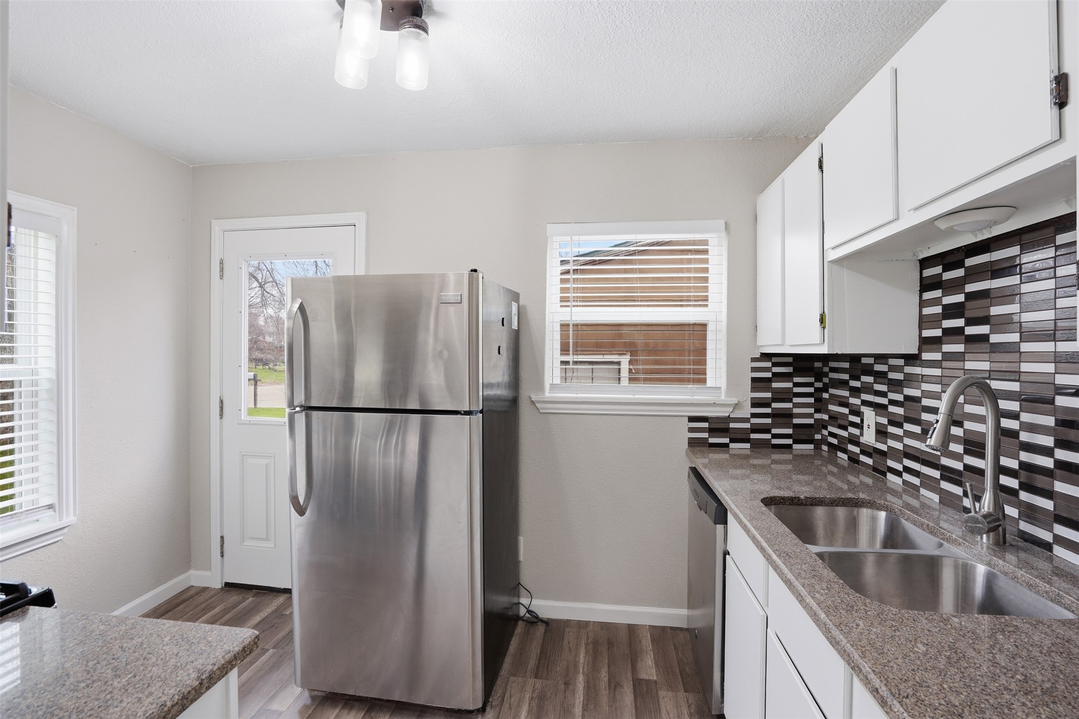 4867 Lawther Drive River Oaks TX 76114