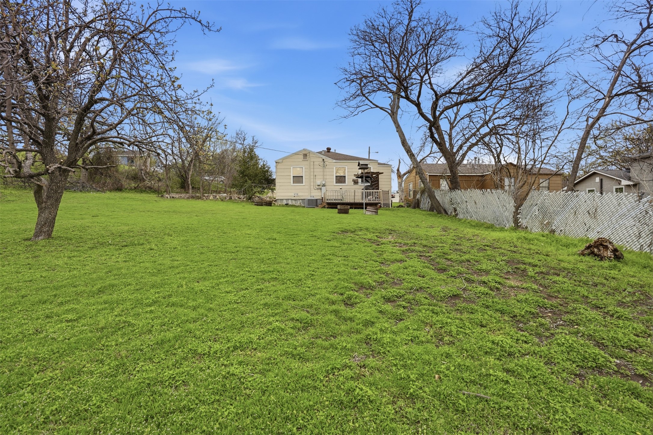4867 Lawther Drive River Oaks TX 76114