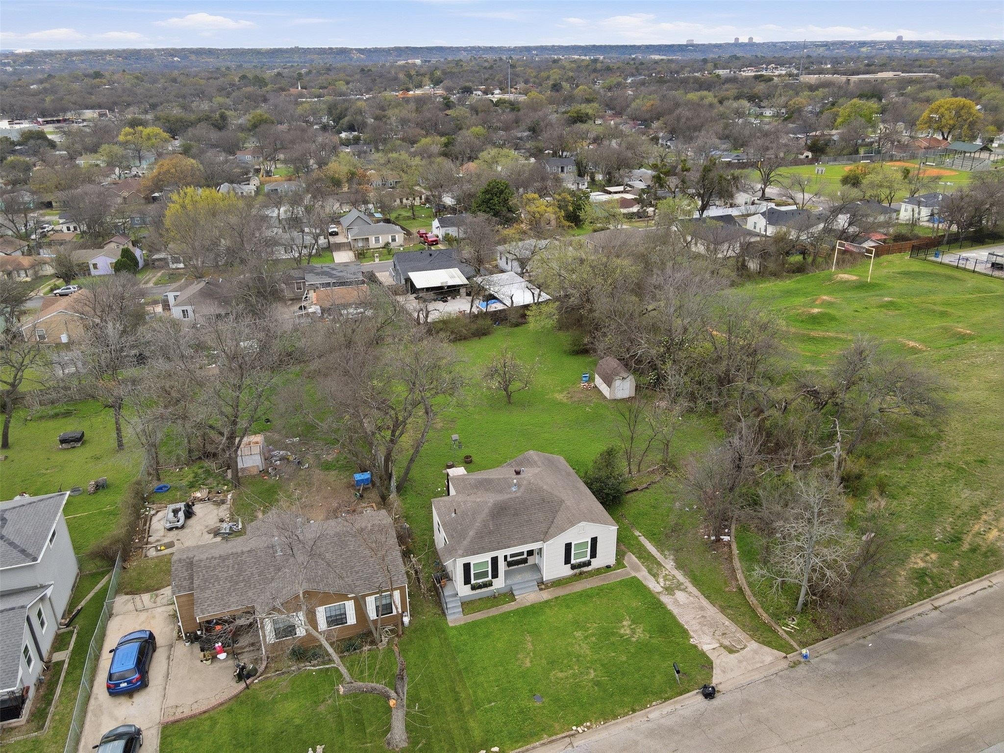 4867 Lawther Drive River Oaks TX 76114