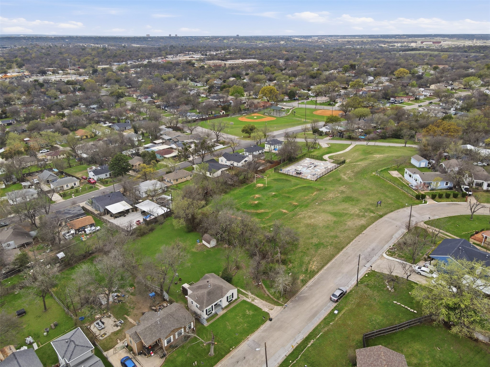 4867 Lawther Drive River Oaks TX 76114