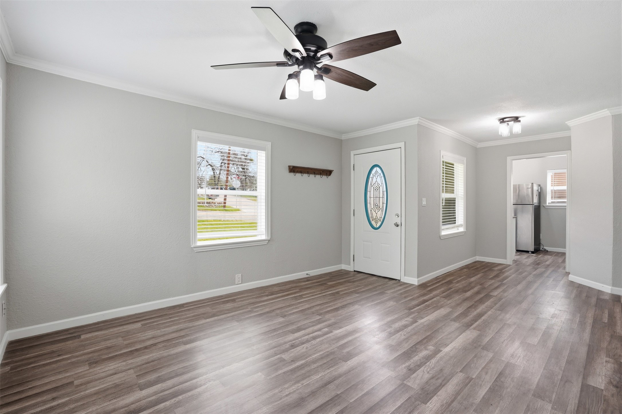 4867 Lawther Drive River Oaks TX 76114