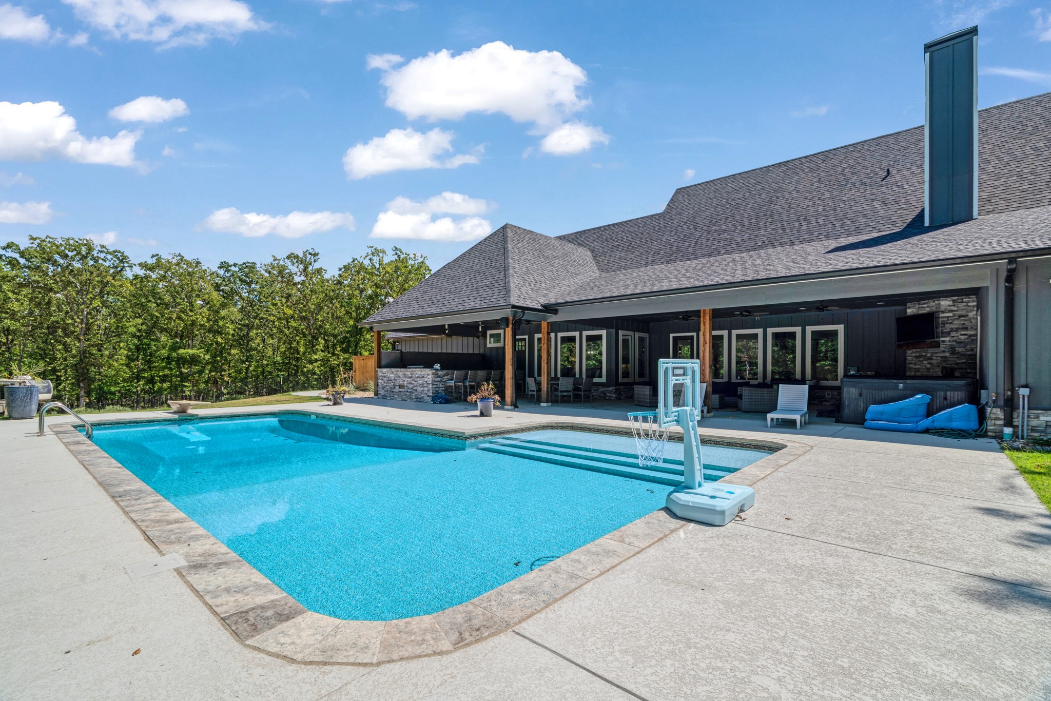 545 County Road 42540 Paris TX 75462