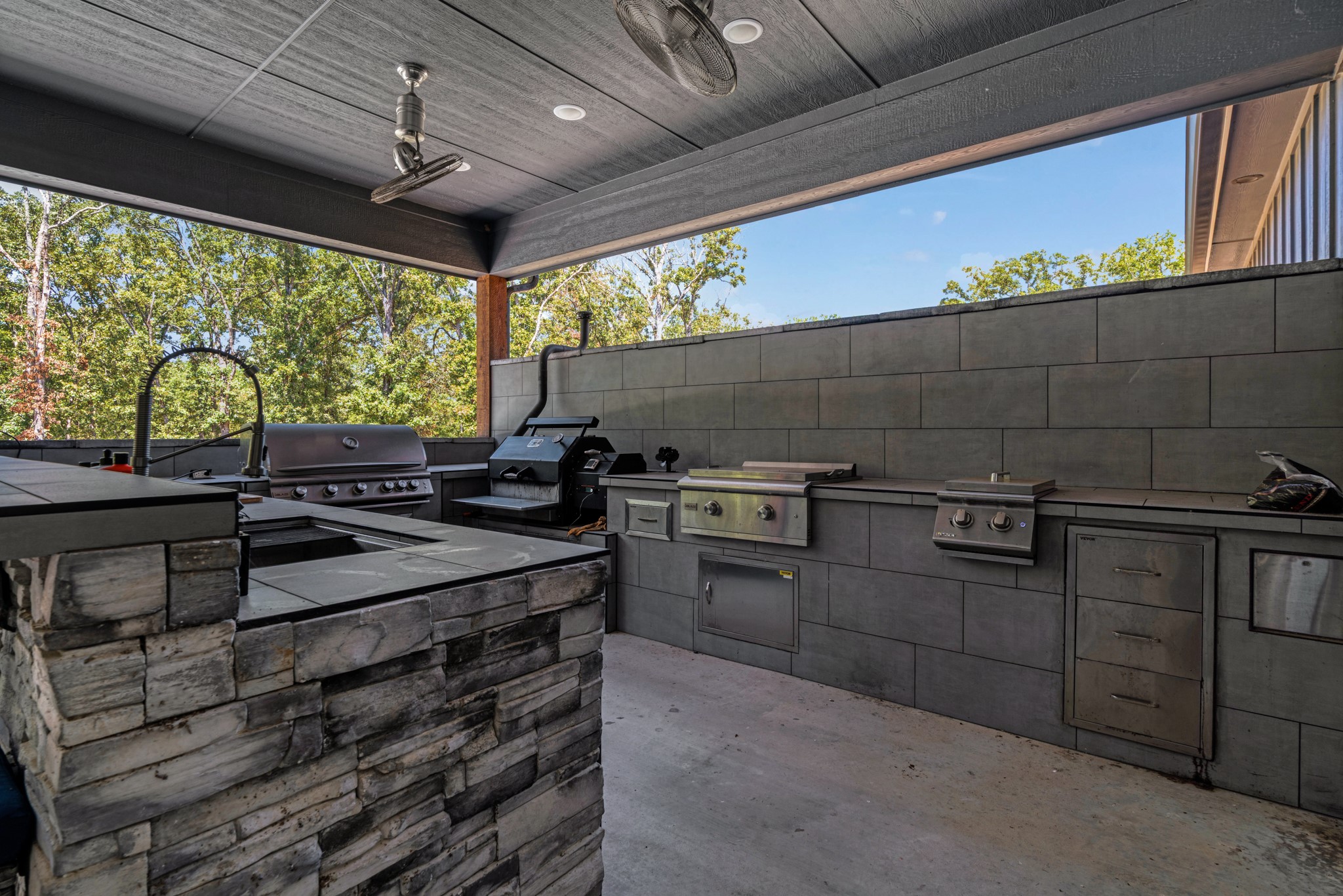545 County Road 42540 Paris TX 75462