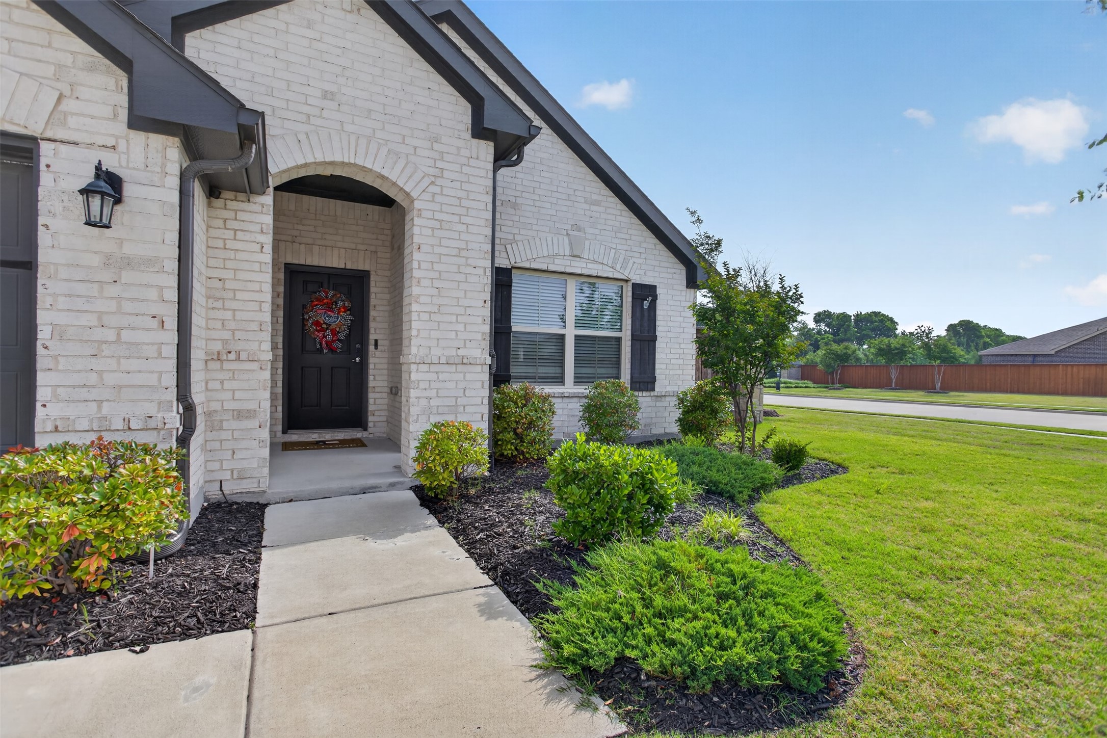 1290 Binfield Drive Forney TX 75126