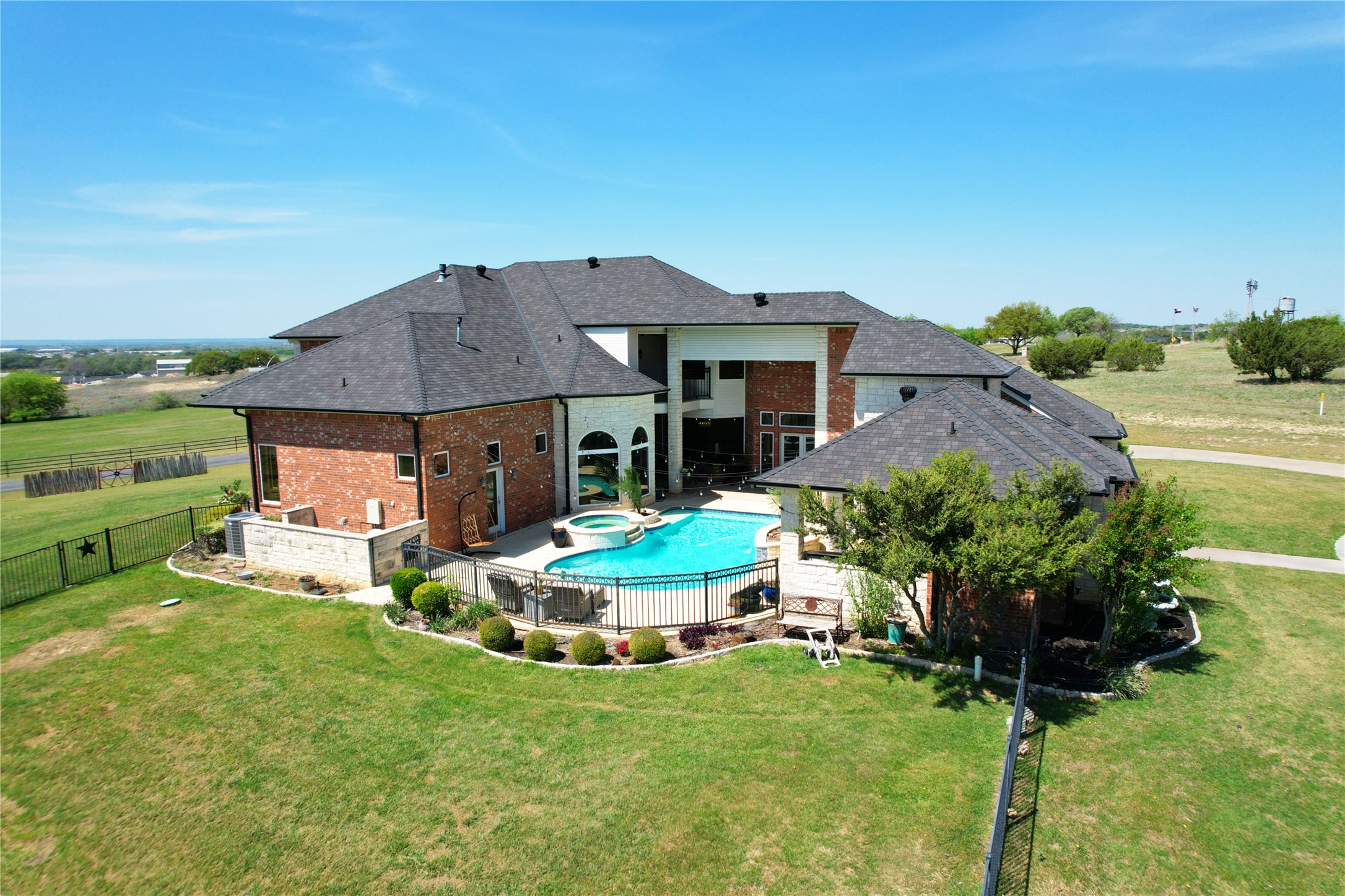 127 Eagle View Court Weatherford TX 76087