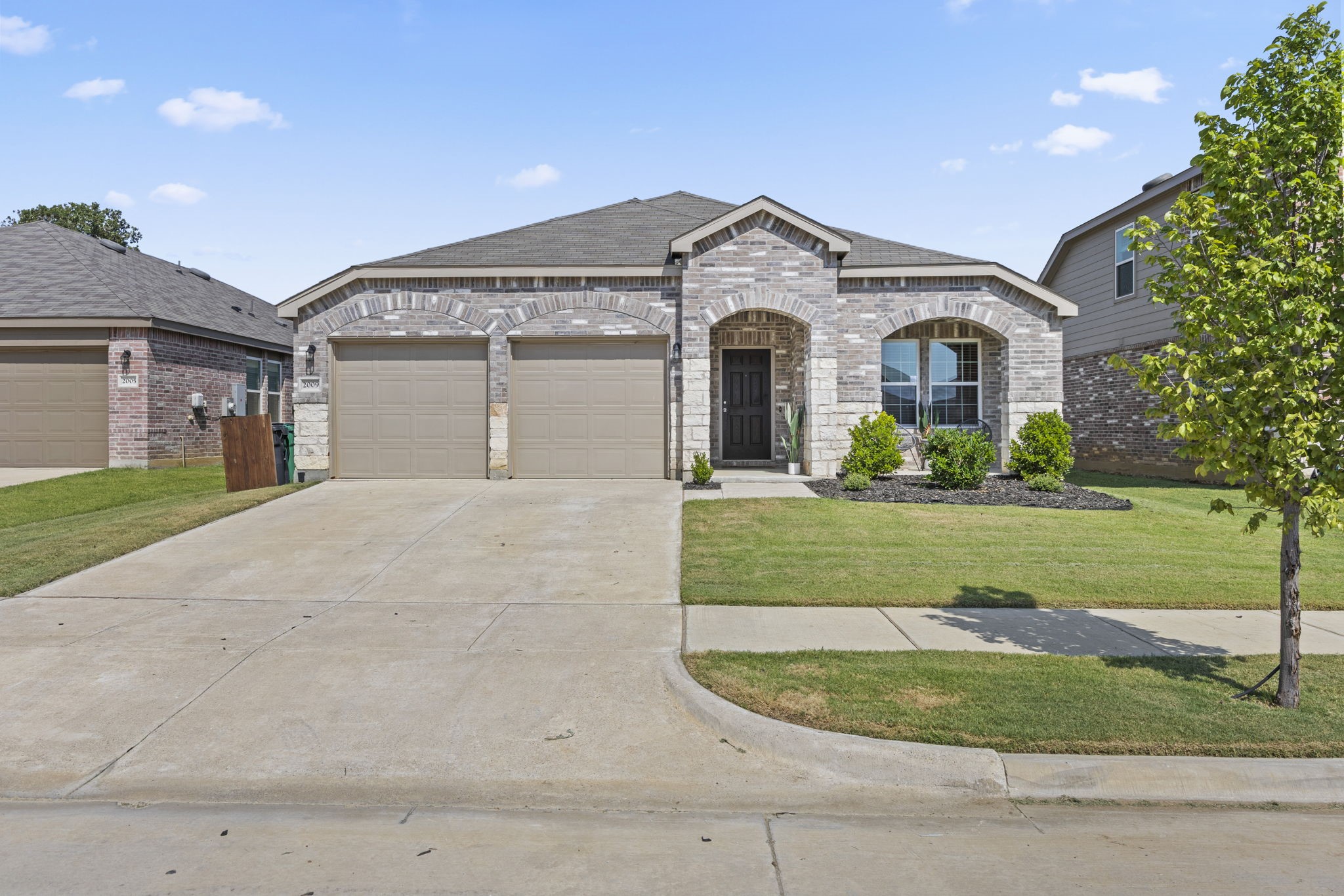 2009 Village Creek Lane Denton TX 76208