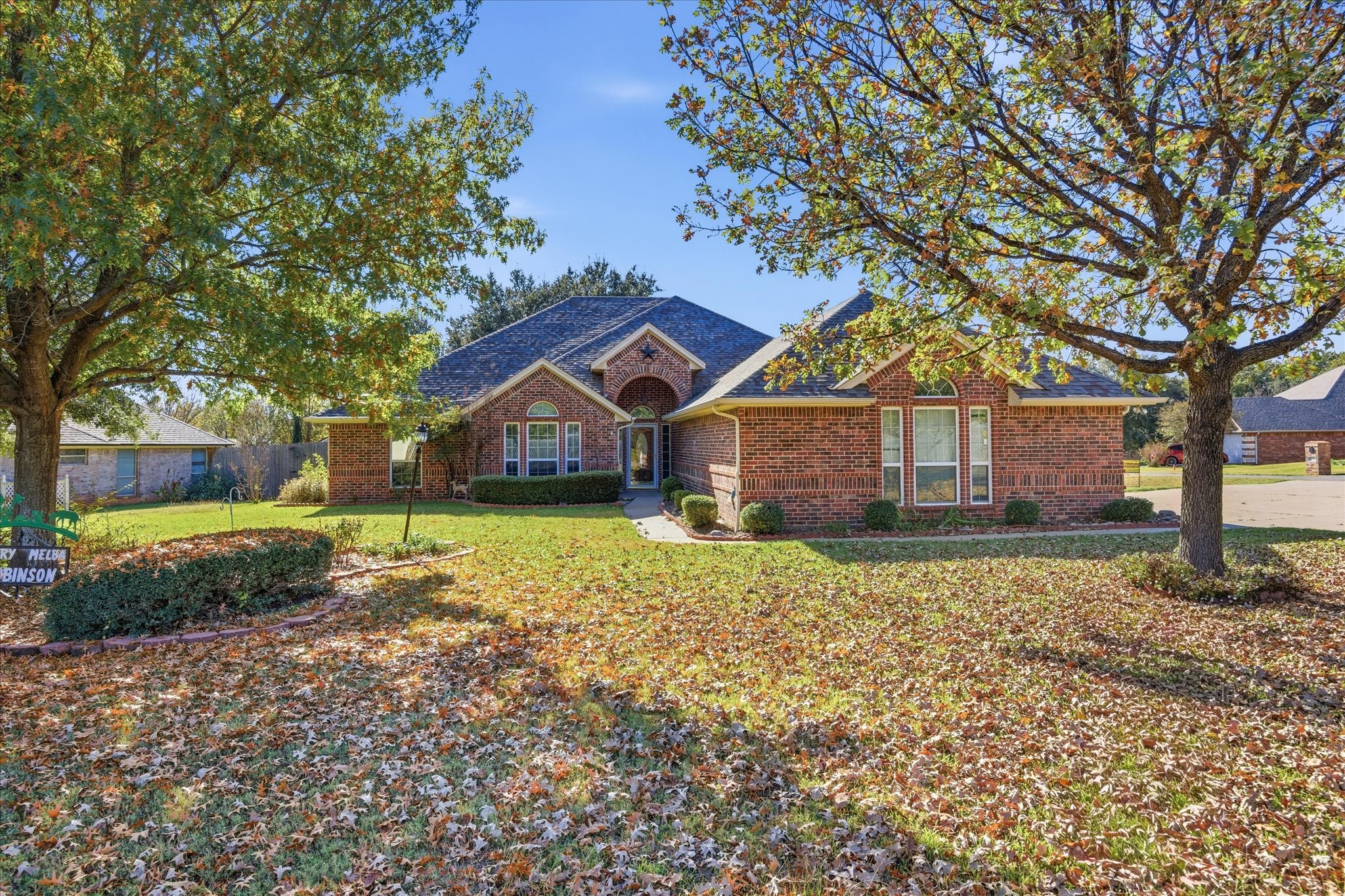 2808 Weylene Paseo Granbury TX 76049