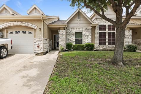 827 Earhart Avenue Grand Prairie TX 75051