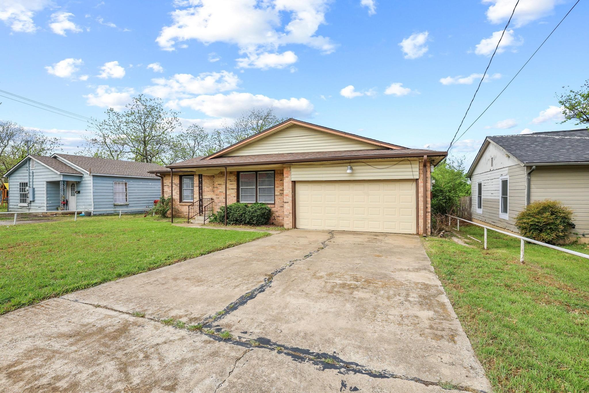 406 N Burdette Avenue Sherman TX 75090