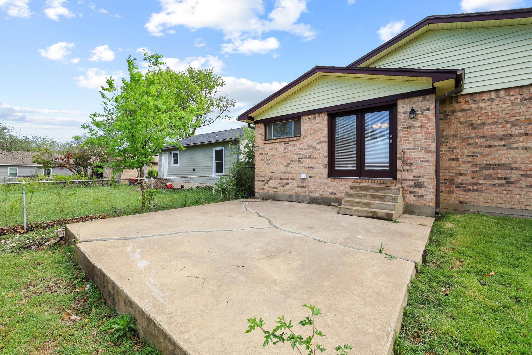 406 N Burdette Avenue Sherman TX 75090