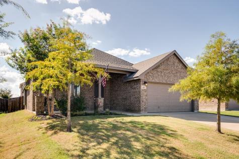 213 Carson Drive Waxahachie TX 75167