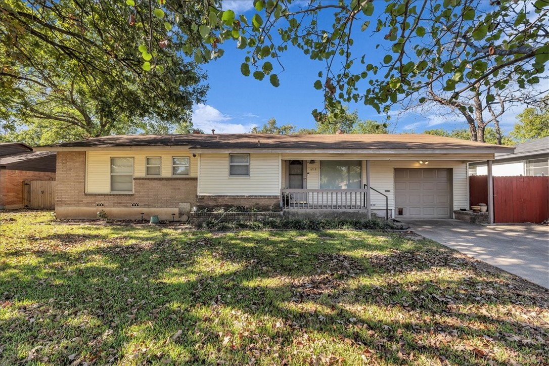 1212 N 61st Street Waco TX 76710