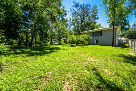 1506 Bassett Road Palestine TX 75803