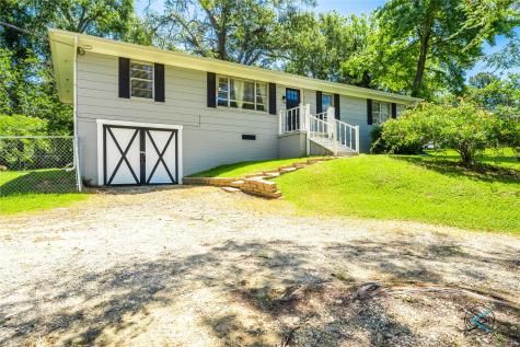 1506 Bassett Road Palestine TX 75803