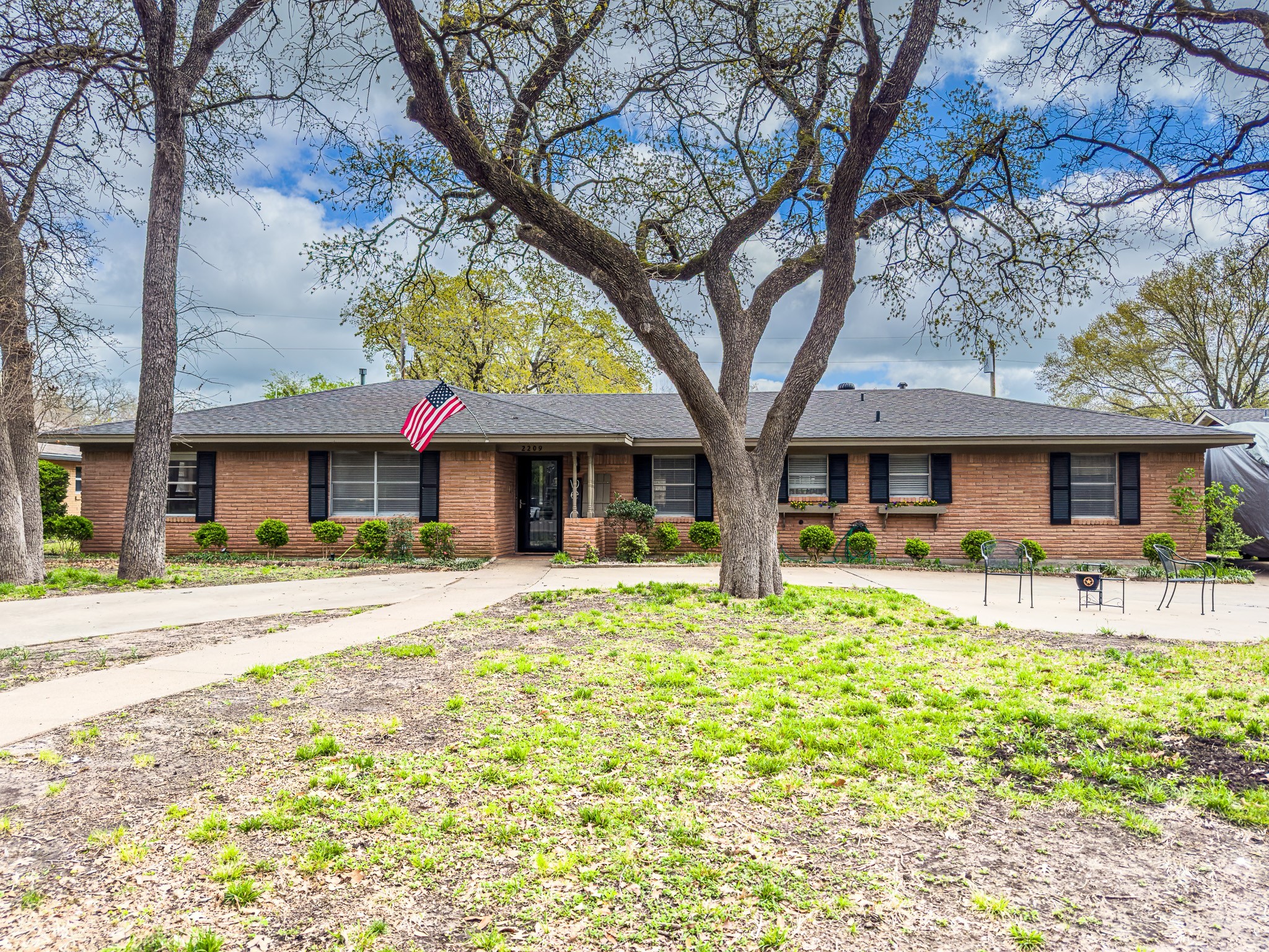 2209 Dartmouth Lane Corsicana TX 75110