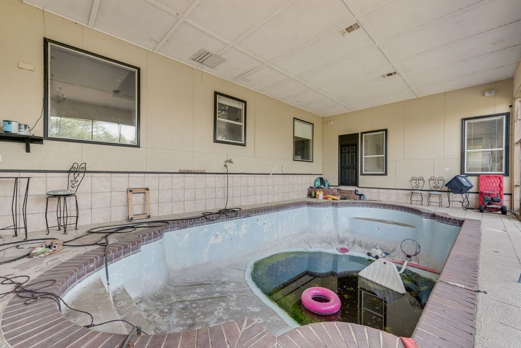 120 Chambers Drive Italy TX 76651