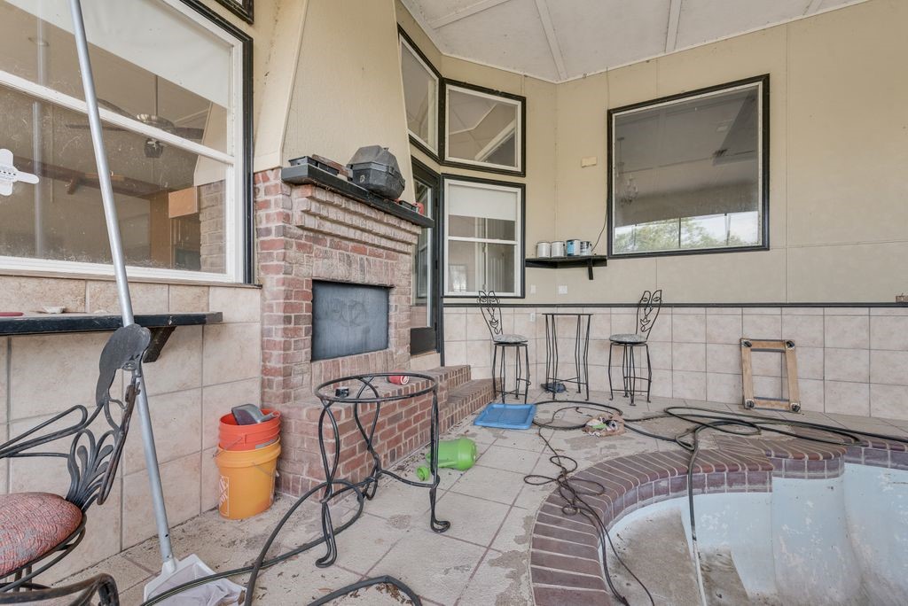 120 Chambers Drive Italy TX 76651