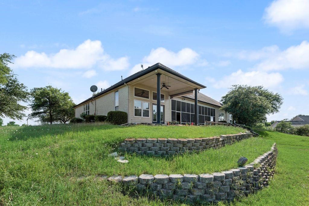 120 Chambers Drive Italy TX 76651