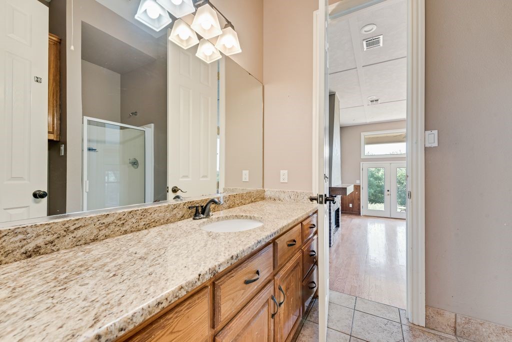 120 Chambers Drive Italy TX 76651