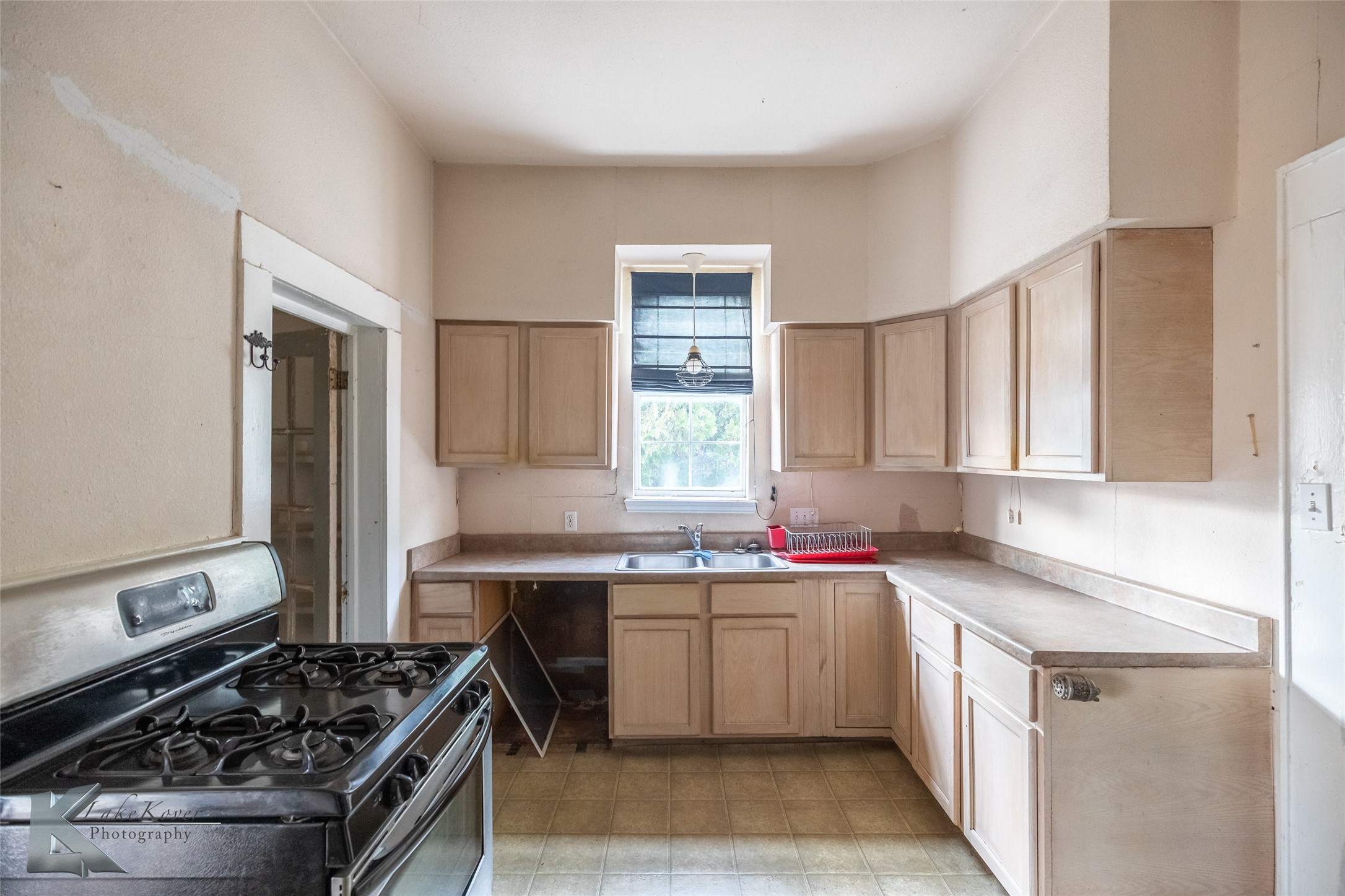 141 W 3rd Street Baird TX 79504