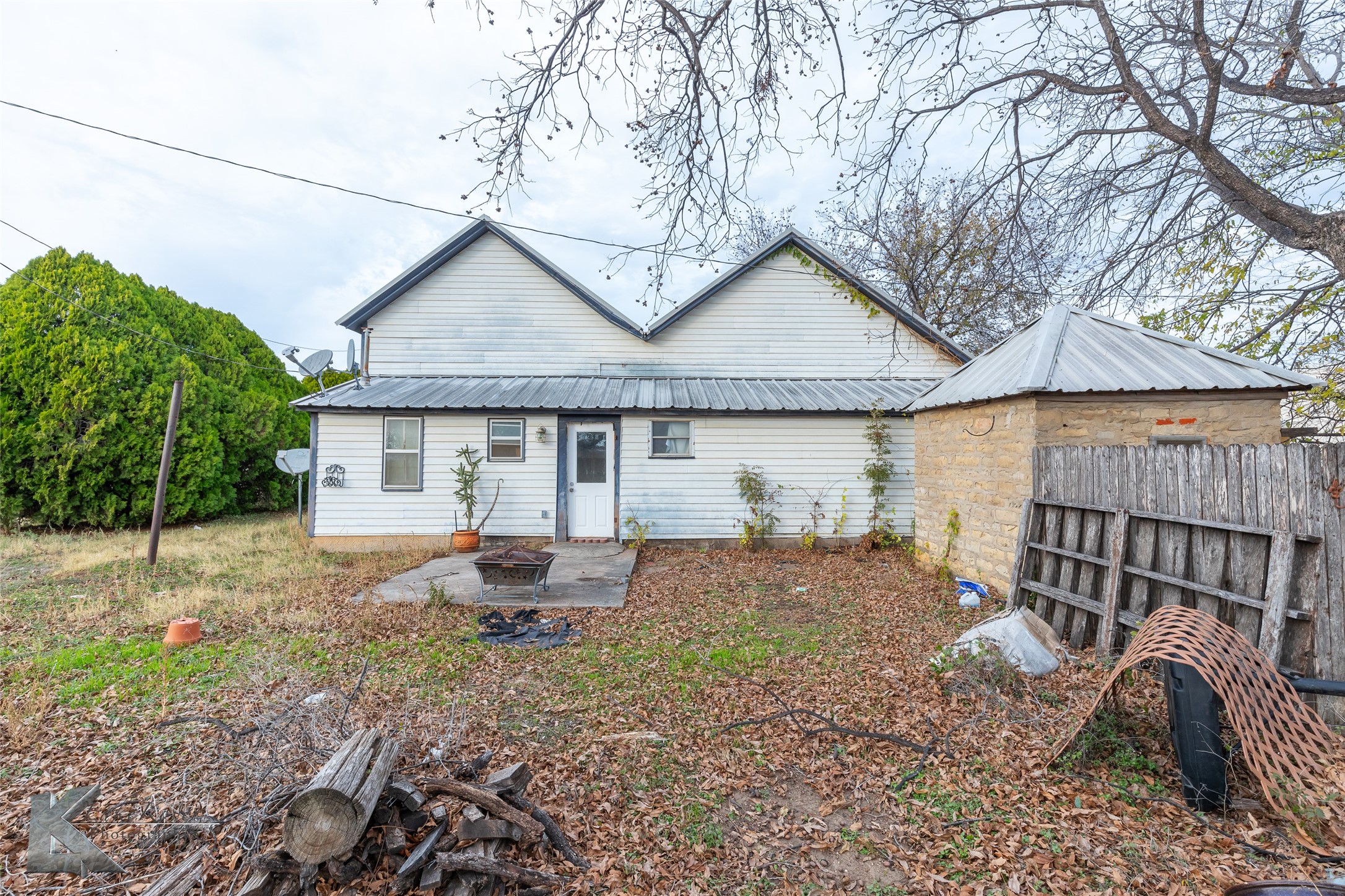 141 W 3rd Street Baird TX 79504