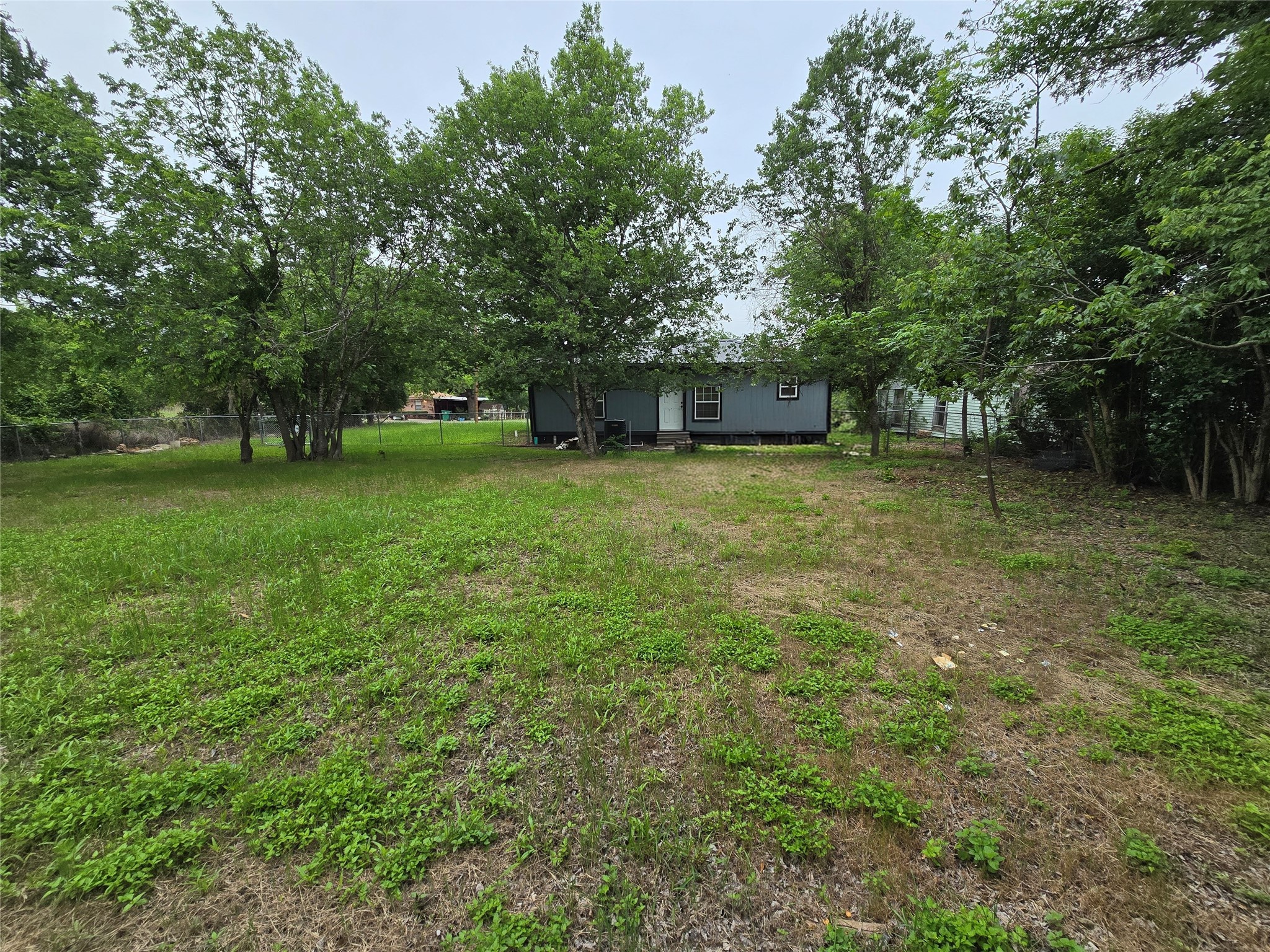 806 S Rusk Avenue Cameron TX 76520