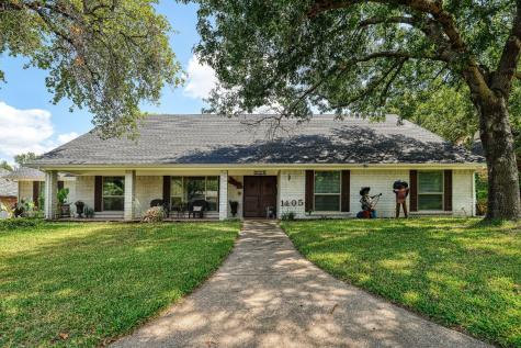 1405 Woodbine Street Arlington TX 76012