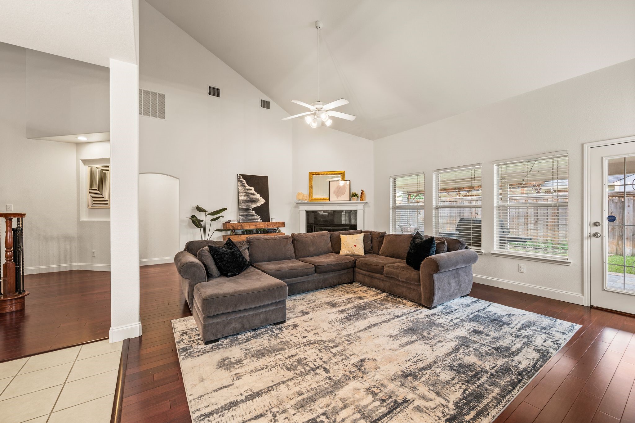 308 Bradbury Drive Euless TX 76040