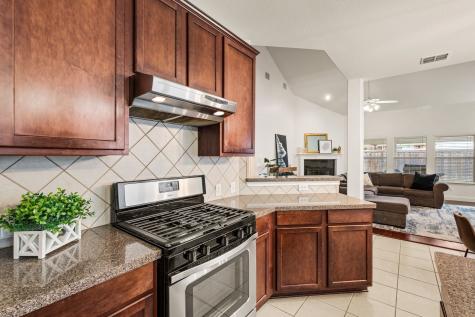 308 Bradbury Drive Euless TX 76040
